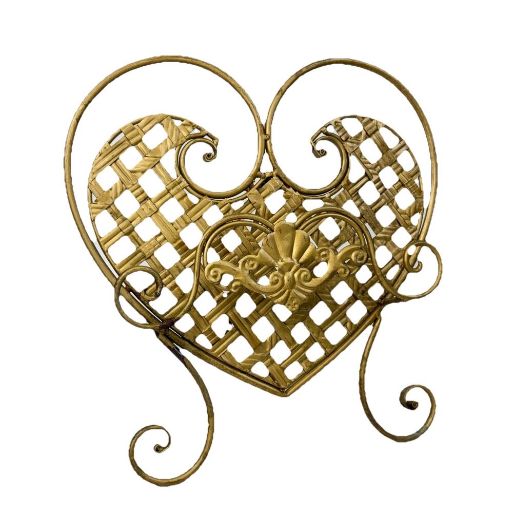 Vintage Ornate Heart Shape Metal Book Stand Art Display Easel Gold Tone 13”